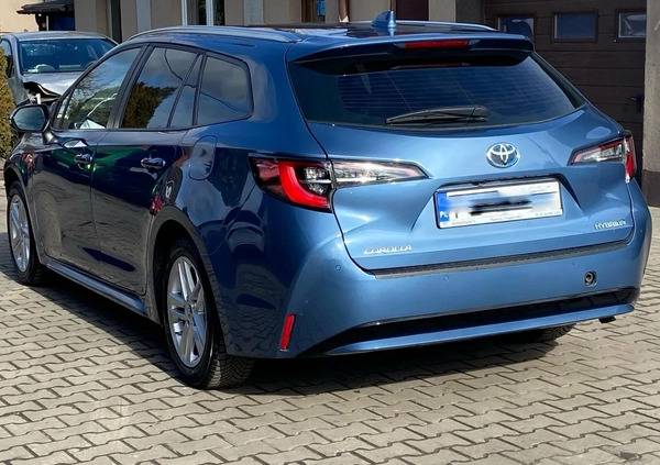 Toyota Corolla cena 38900 przebieg: 53000, rok produkcji 2020 z Hel małe 191